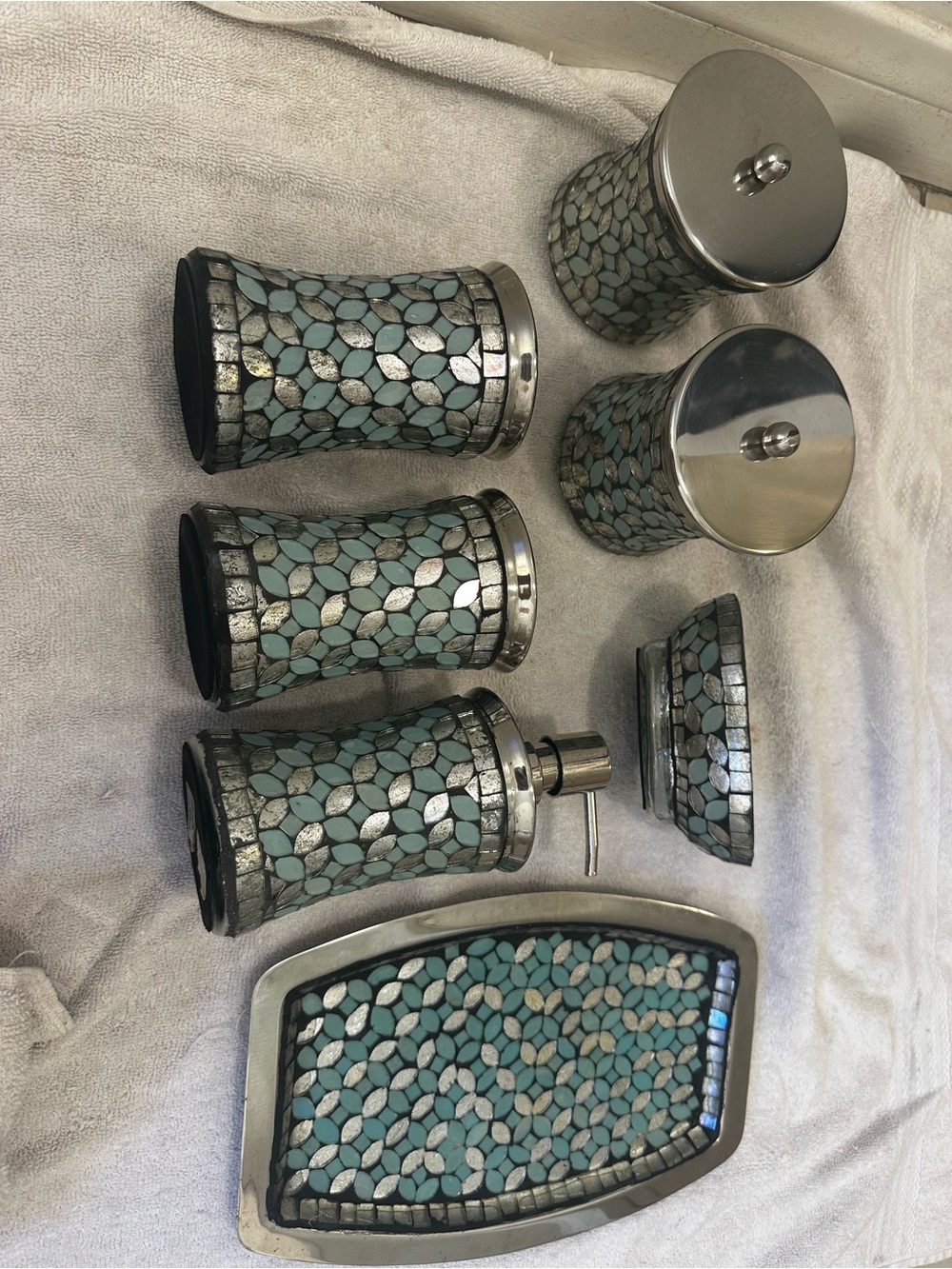 Decorative Mosaic Bathroom Accessory Set - Teal and Silver - Picture 2 of 3